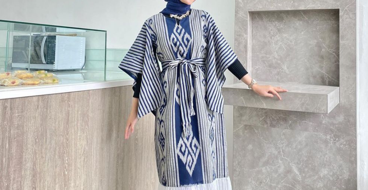 Ini Dia Tren Model Jahitan Baju Tenun yang Wajib Kamu Coba Tahun Ini!