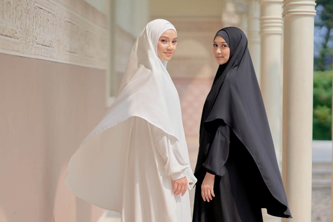 model baju umroh perempuan