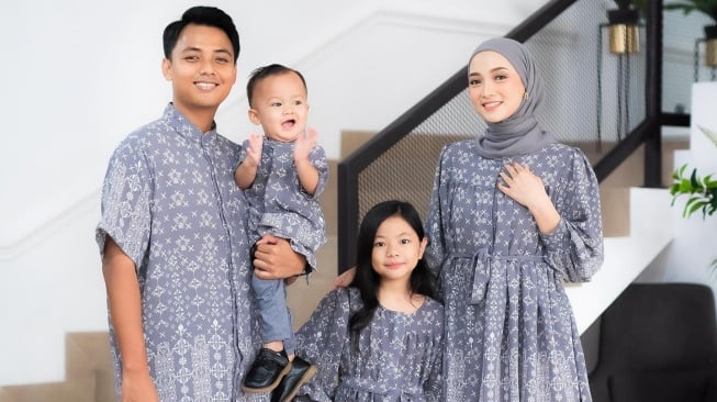 Inspirasi Model Baju untuk Lebaran 2025 yang Simple namun Tetap Elegant